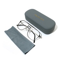 Logo doré de haute qualité en cuir Pu mat en forme de coquille pour lunettes de soleil, emballage de lunettes, étui de lunettes, Logo personnalisé