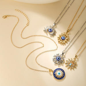 Collar Versátil de Alta Gama con Diseño de Llama Solar y Ojo de Diablo, Cadena de Clavícula de Lujo Ligero, Accesorios de Moda - Product Image 1