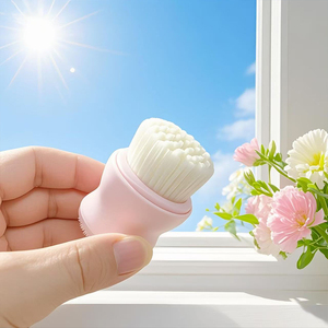 Mini-<span class=keywords><strong>brosse</strong></span> de nettoyage du visage double face en <span class=keywords><strong>silicone</strong></span> portable Brosses en <span class=keywords><strong>silicone</strong></span> pour un nettoyage en profondeur - Product Image 5