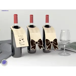 Étiquettes de bouteilles en bois personnalisables, design unique pour un style individuel - Product Image 1