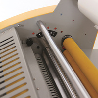 Machine à plastifier automatique SG-3866 de la célèbre marque SIGO, largeur 360 mm, alimentation et découpe automatiques