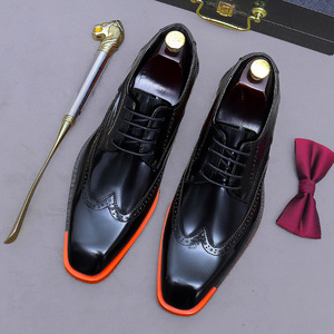 Chaussures de mariage et de cérémonie pour hommes, en cuir italien de luxe, fabriquées à la main, de couleur noire, nouveau design. - Product Image 4