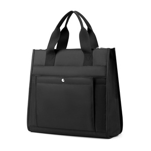 Sac messager pour homme en polyester imperméable de grande capacité, modèle OEM/ODM, tendance décontractée, sac à main pour femme, idéal pour le travail - Product Image 1