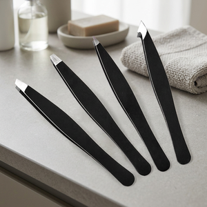 Pince à épiler professionnelle personnalisée en acier inoxydable doré pour sourcils, avec brosse inclinée et peigne pour cils – Instruments médicaux de qualité supérieure - Product Image 2