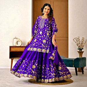 Lehenga Choli de Seda Morada con Bordado Dorado, Traje Tradicional Indio-Pakistaní para Bodas, Vestido Largo Holgado para Mujer - Product Image 1