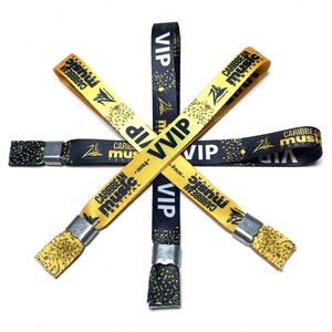 Bracelets personnalisés en tissu VIP, noir et or, pour concerts, festivals de musique, événements, avec fermeture réutilisable - Product Image 4
