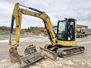 Mini-excavatrice d'occasion Cat 305.5E JAPON ORIGINAL 5,5 tonnes de haute qualité, pelle d'occasion à prix avantageux en stock - Product Image 3