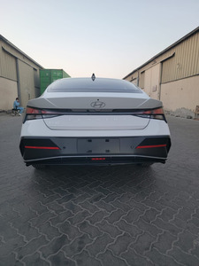 Option complète de voitures propres d'<span class=keywords><strong>occasion</strong></span> 2025 Hyundais-Elantra GLX Elite Sedan prêtes à être expédiées - Product Image 5