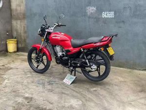 Motocicletta Mika Suzuki Dragoon 125cc Pratica ed Efficiente, Motore a 5 Marce, Velocità Massima 110km/h, Disponibile per l'Esportazione Jiangsu - Product Image 4