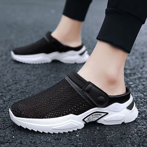 Nouvelles sandales d'été 2024 pour hommes : respirantes, antidérapantes et anti-transpiration, au design élégant - Product Image 3