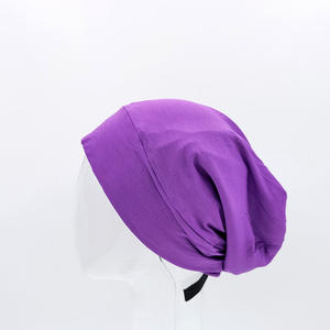 Hijab de chimio intérieur en soie réglable pour femmes personnalisé <span class=keywords><strong>bonnet</strong></span> de chimio doublé en <span class=keywords><strong>satin</strong></span> <span class=keywords><strong>bonnet</strong></span> de nuit pour les <span class=keywords><strong>cheveux</strong></span> crépus - Product Image 2