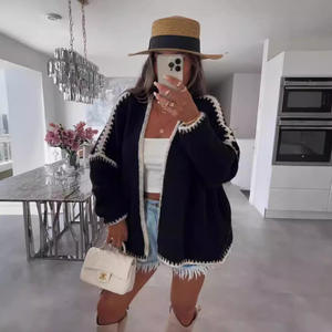 • سترة شمالية مكتنزة تشبه الصوف ، ملابس خارجية نسائية فضفاضة صلبة - Product Image 3