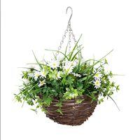 Panier suspendu avec arrangement floral artificiel de marguerites blanches et de verdure pour balcon, jardin, hôtel, mariage, maison, extérieur