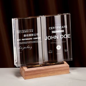 Idées créatives de retraite cristal verre en forme de livre prix Base en bois plaque de reconnaissance cadeaux pour les enseignants collègues <span class=keywords><strong>infirmière</strong></span> - Product Image 1