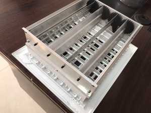 <span class=keywords><strong>Grille</strong></span> d'aération en alliage d'aluminium Offre Spéciale avec conception d'amortisseur - Product Image 3