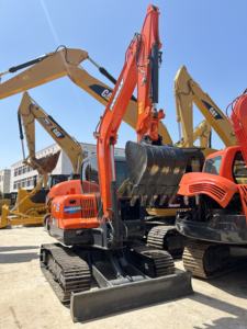 Excavatrice Doosan DX55 de Offre Spéciale avec des pièces de bonne qualité et une mini-pelle d'occasion à prix réduit Doosan DX55 5 tonnes - Product Image 2