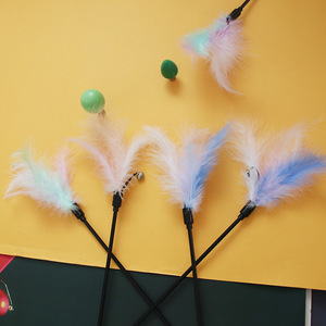 Juguete interactivo para gatos con plumas de mango largo, diseño colorido y patrón sólido, artefacto de autoentretenimiento para gatos - Product Image 2