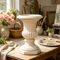 Socle de jardin en résine de style urne classique, fait main et peint à la main, forme irrégulière cannelée, piédestal de présentation vintage décoratif
