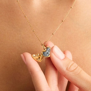Wholesale High Quality <b>Gold</b> Hold Picture Diamond Pendant Heart Openable Oval Engraved Photo <b>Locket</b> Necklace Jewelry <b>for</b> <b>Women</b> - Product Image 5