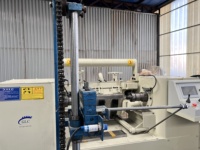 Machine de découpe rotative automatique CNC pour le décapage et la découpe de placages, pilotée par servomoteur et contrôlée par PLC