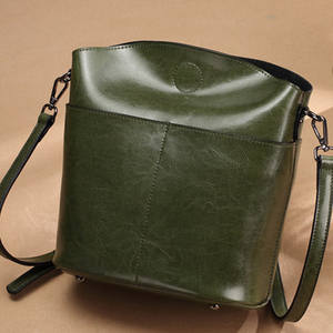 Sac seau bandoulière en cuir véritable souple pour femme - Style rétro européen élégant, imperméable et portable pour un usage quotidien - Product Image 2