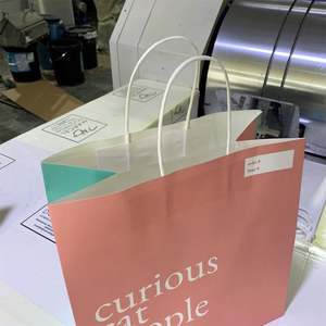 KM Vente en gros Prix bas Luxe Marque célèbre Cadeau Sac en papier d'achat personnalisé avec votre propre logo - Product Image 4