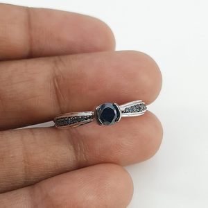 แหวนหมั้นเพชรบลูไดมอนด์ Jewelspaark น้ำหนัก 0.47 กะรัต ทรงกลมเจียระไนแบบบริลเลียนท์ เงินแท้ 925 สำหรับผู้หญิง - Product Image 6