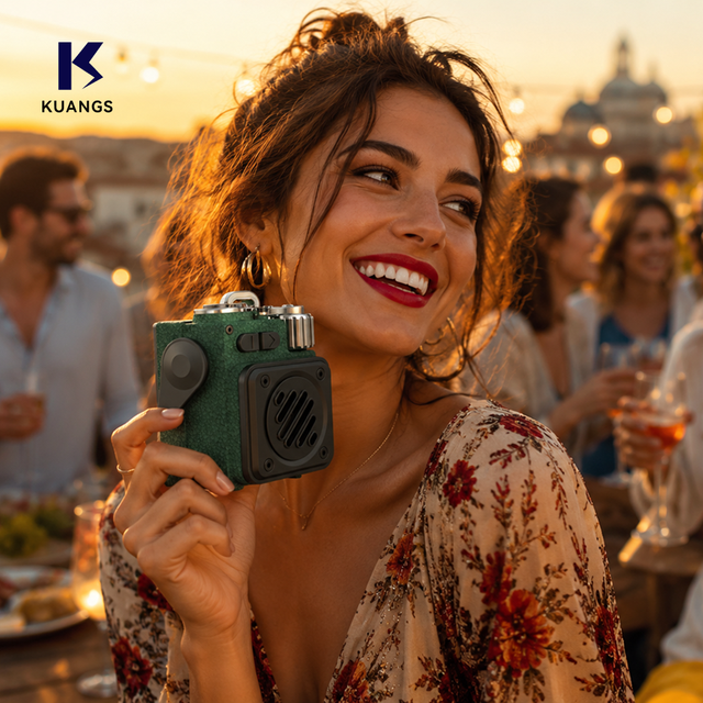Hot Selling Outdoor  Speaker with Card Slot and Lights for Laptop Computer Subwoofer