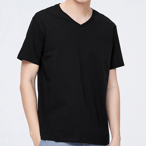 T-shirt col V en coton de haute qualité OEM en gros, impression sérigraphique personnalisée, logo numérique, t-shirt col V uni pour hommes - Product Image 1