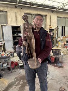 منحوتات برونزية ونحاسية مصممة حسب الطلب، حرف معدنية مصبوبة لتماثيل صيادات وحيوانات أليفة للديكور المنزلي أو فن الحدائق - Product Image 2