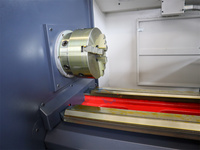 Tour CNC horizontal à banc plat CAK6140, machine de tournage automatique de haute précision pour le travail des pièces métalliques, des arbres et des filetages