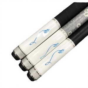 Queue de billard Cueelf 58 pouces avec fût en fibre de carbone, manche et embout en érable, joint central - Product Image 3