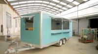 Remorque de camping autonome de 7 m avec panneaux solaires et filtration d'eau, cuisine mobile pour les aventures en pleine nature australienne