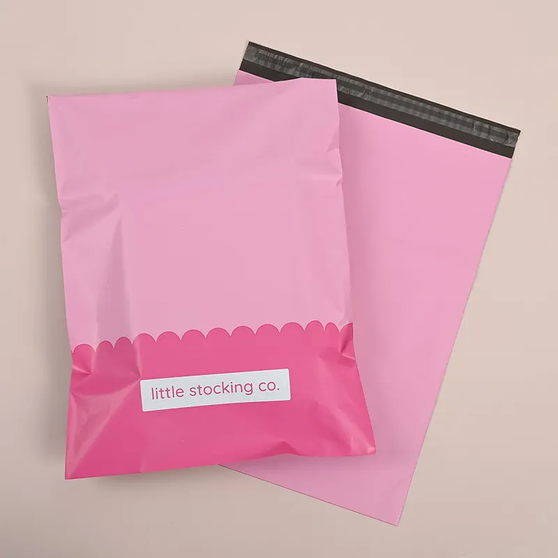 Empaquetado de ropa exprés con logotipo personalizado autoadhesivo Polymailer impermeable envío Poly Mailer Post bolsas para mensajeros