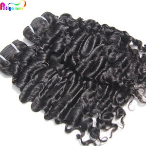 Fabricant de tissages capillaires naturels : Cheveux vierges malaisiens Remy bouclés non traités, style beauté bouclée, origine Birmanie - Product Image 4