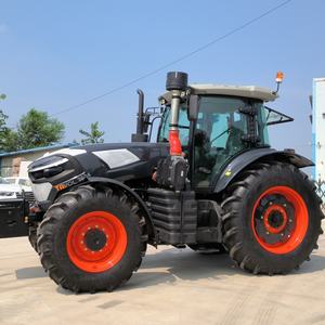 Tractor Agrícola 4x4 de 260HP de Alta Resistencia, Alto Rendimiento, Estabilidad y Larga Vida Útil para Cultivo a Gran Escala - Product Image 4