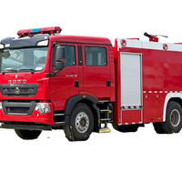 Camion de lutte contre l'incendie à mousse et eau HOWO TX 350HP 4x2, véhicule de sauvetage d'urgence, camion de pompiers HOWO 4x2, camion de pompiers à essieu simple