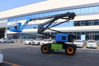Plateforme élévatrice articulée mobile à rotation 360 degrés, hydraulique, pour l'installation de installations et les travaux en hauteur