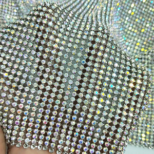 Chất Lượng Cao 3 Mét AA Lớp Pha Lê <span class=keywords><strong>AB</strong></span> Rhinestone Kim Loại <span class=keywords><strong>C</strong></span>ơ Sở Đồng Tinh Thể Lưới Vải - Product Image 2