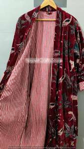 Robe kimono en velours à imprimé animal pour femme, ceinture enveloppante, manches longues, col châle, tenue d'automne, robe de chambre à motifs rouges - Product Image 3