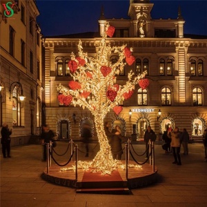 Grand arbre artificiel lumineux à LED blanches pour Noël en extérieur - Product Image 6