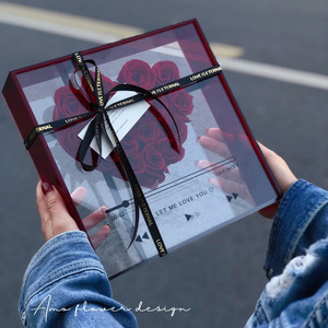 2024 vendita calda personalizzata scatola di fiori in acrilico quadrato trasparente amore CD scatola regalo in acrilico per san valentino - Product Image 1