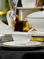 Service de table 52 pièces en porcelaine fine blanche de luxe, gaufré, durable, résistant au lave-vaisselle et à la chaleur, pour la maison et l'hôtellerie