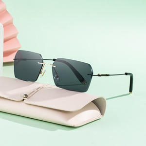 Lunettes de soleil sans monture personnalisées pour hommes, verres PC noirs, protection UV400, style Instagram, pare-soleil classe 2 - Product Image 2