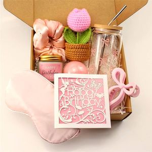ชุดกระเช้าของขวัญสปาโพลีเอสเตอร์ - กล่องของขวัญวันเกิดสุดหรูสำหรับผู้หญิง พร้อมเทียนหอม บาธบอม แผ่นมาส์กตา โลชั่นทาผิว และผลิตภัณฑ์อาบน้ำ - Product Image 3