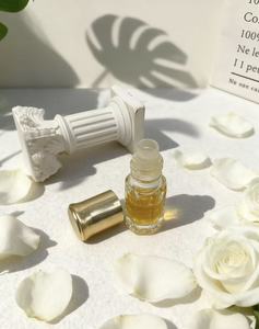 Nuevo Perfume en Roll-on de Alta Calidad con Aroma Floral, Frutal y Amaderado, Mini Portátil, Sin Alcohol, Venta al Por Mayor del Fabricante - Product Image 5