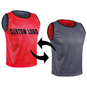 Uniforme escolar con estampado personalizado de fábrica, Baberos de fútbol, chaleco reversible de malla de secado rápido, Baberos de entrenamiento de talla grande para fútbol - Product Image 1