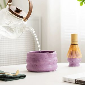 Mangkuk teh Matcha keramik tradisional Jepang, dengan cerat penuang berwarna, pemegang kocokan Matcha buatan tangan - Product Image 5