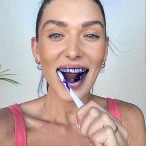 Pasta de Dientes Morada a <span class=keywords><strong>Precio</strong></span> Favorable, <span class=keywords><strong>Suero</strong></span> Blanqueador Dental para Dientes Sensibles, Cuidado Bucal Óptimo - Product Image 4