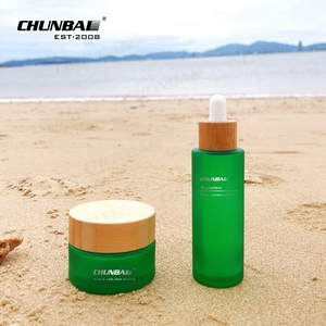 Bouteille ronde en verre pour soins de la peau Bouteilles de soins de la peau en verre à pipette Bouteilles en verre vert pour bébé pour soins de la peau - Product Image 2
